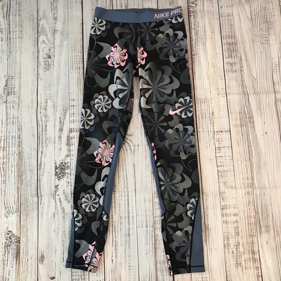 Nike Other - Nike Pro Printed Training Tights Girls Size XL.